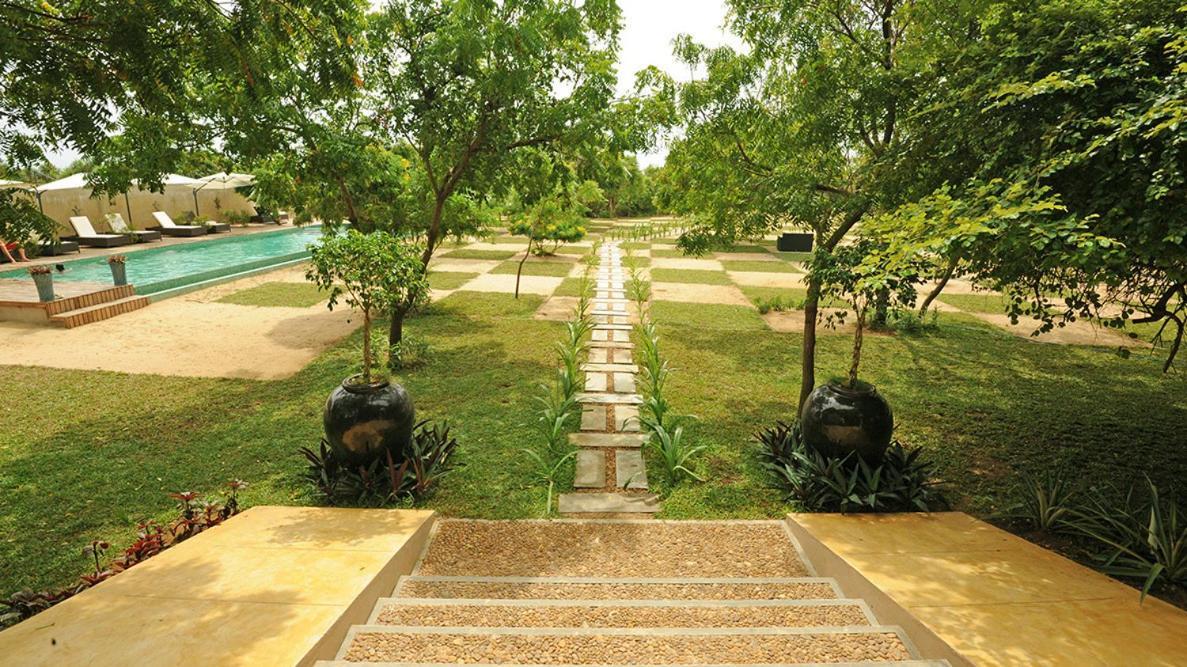 Nikara Luxury Beach House Tissamaharama Exterior foto